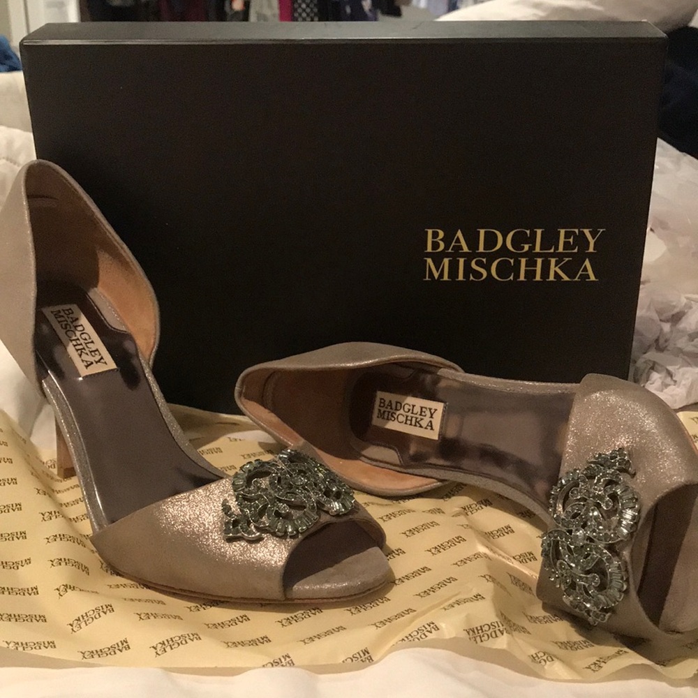 Badgley Mischka Salsa Peep-Toe Pump- Pewter